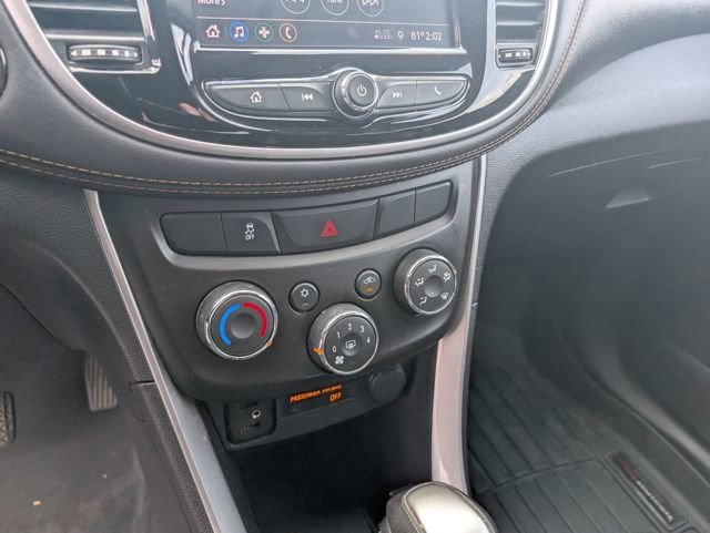 Used 2022 Chevrolet Trax LT w/ Driver Confidence Package AWD/4WD image 22