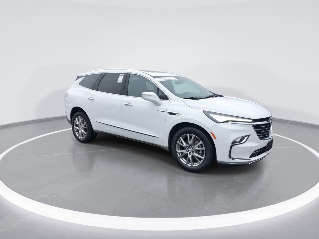 Used 2023 Buick Enclave Essence w/ Experience Buick Package image 2