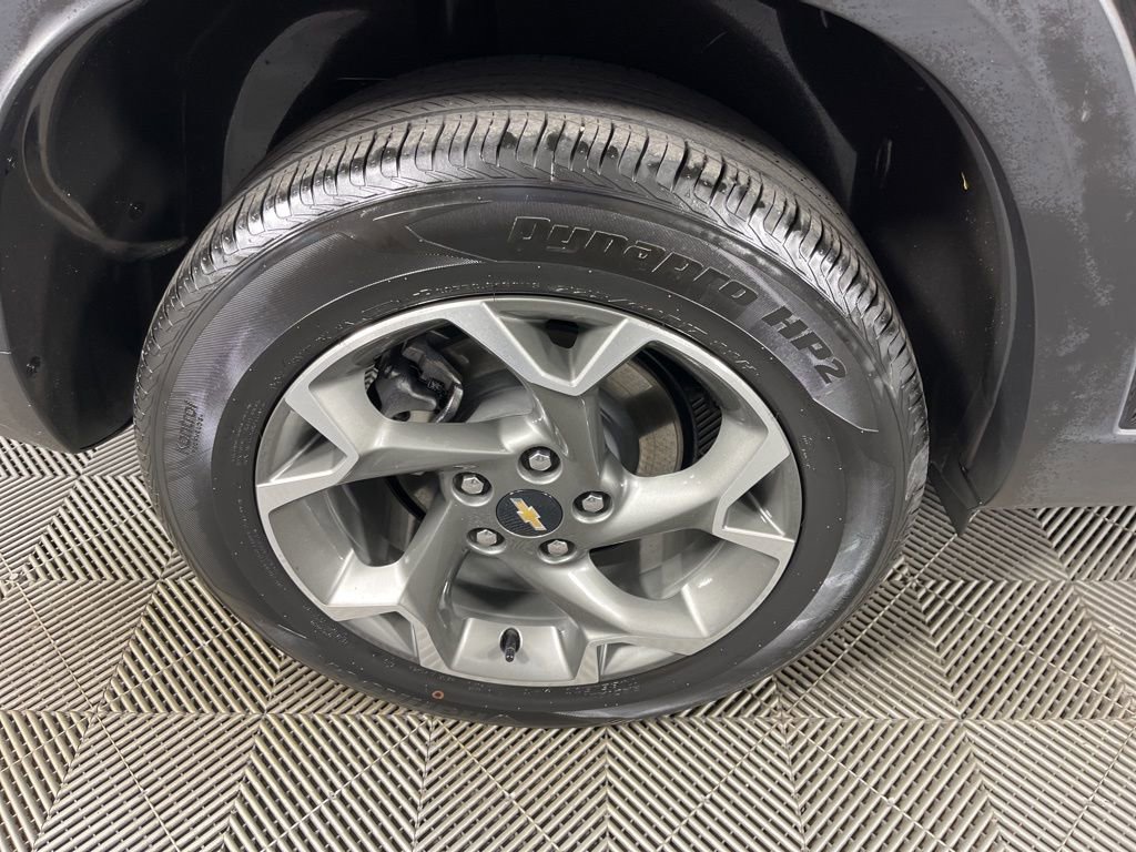 Certified 2025 Chevrolet Trax LT image 16