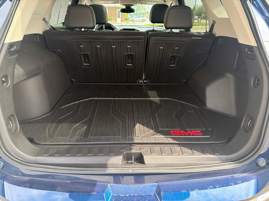 Used 2022 GMC Terrain Denali w/ Denali Premium Package AWD/4WD image 26