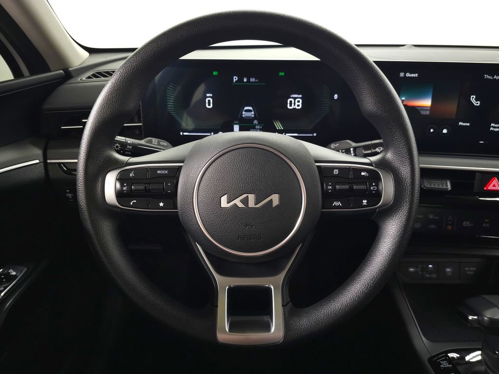 Used 2025 Kia K5 LXS FWD image 18