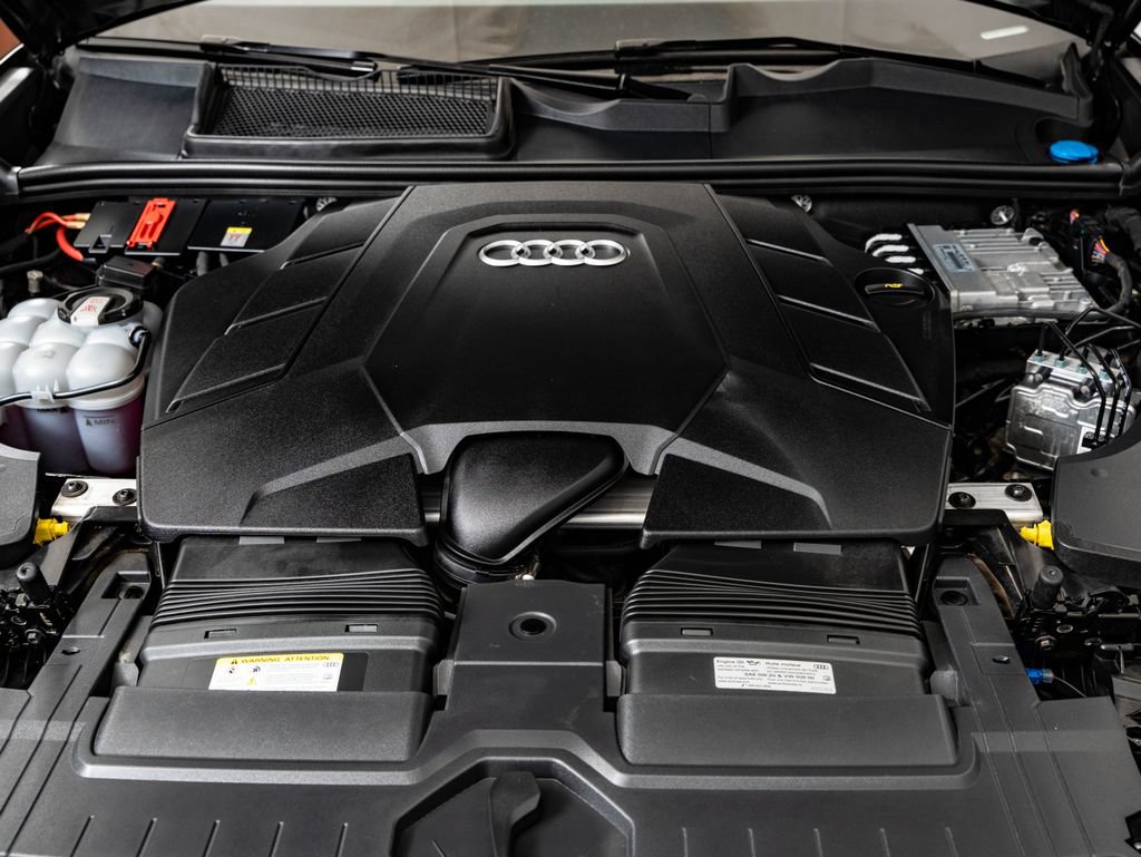 Used 2022 Audi Q8 Premium Plus AWD/4WD image 45