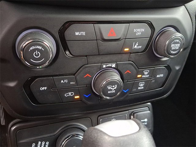 Used 2023 Jeep Renegade Latitude image 15