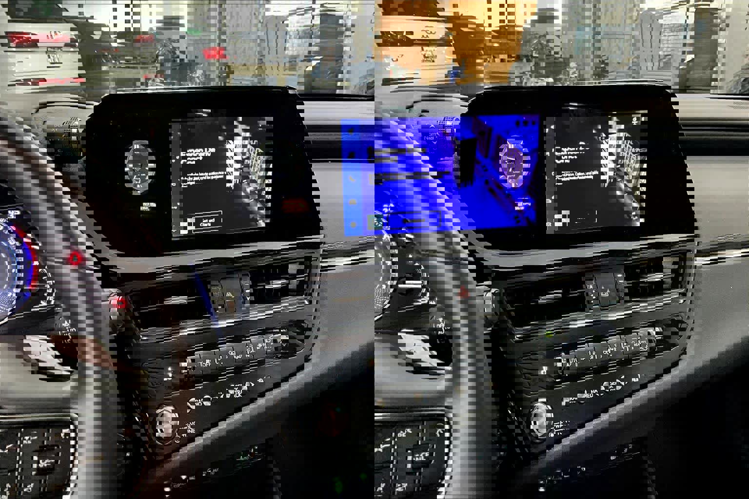 Used 2025 Lexus ES 300h w/ Premium Package image 6