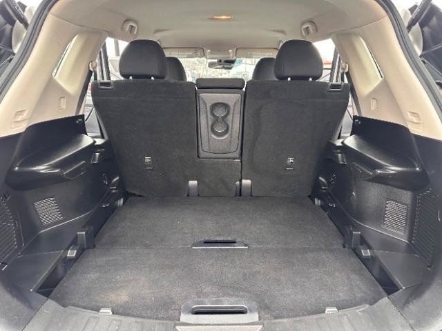 Used 2020 Nissan Rogue S AWD/4WD image 15