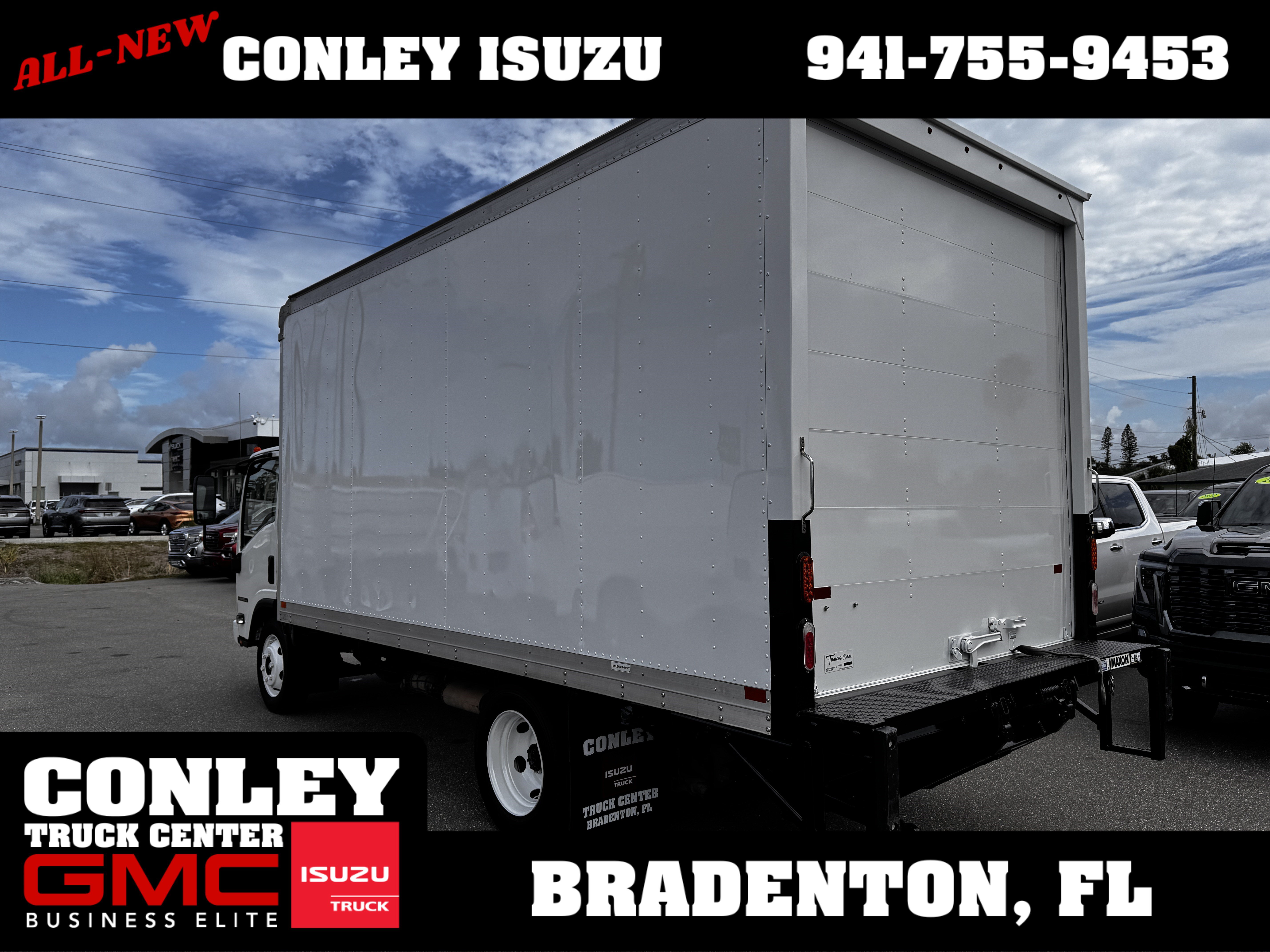 Used 2024 Isuzu NPR RWD image 12