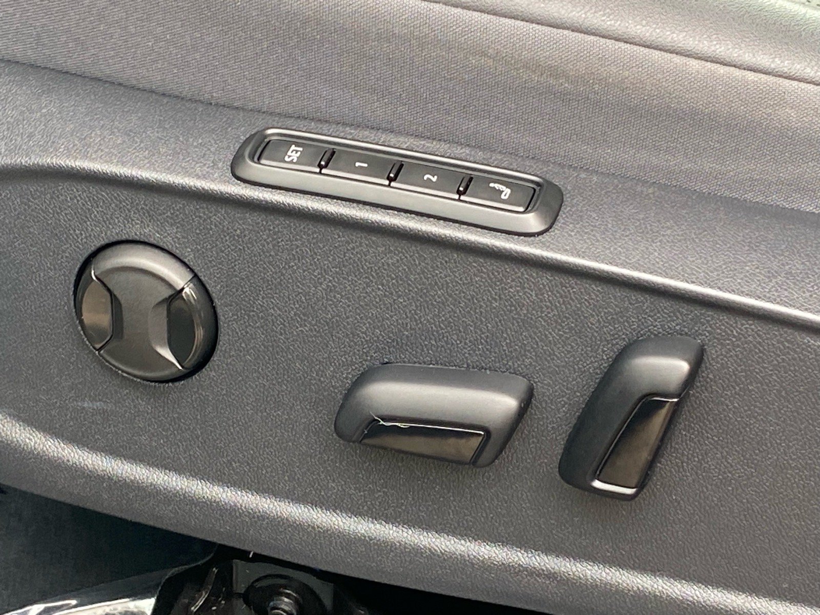 Certified 2023 Volkswagen ID.4 Pro S AWD/4WD image 13