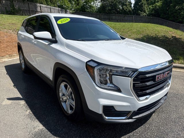 Used 2024 GMC Terrain SLE
