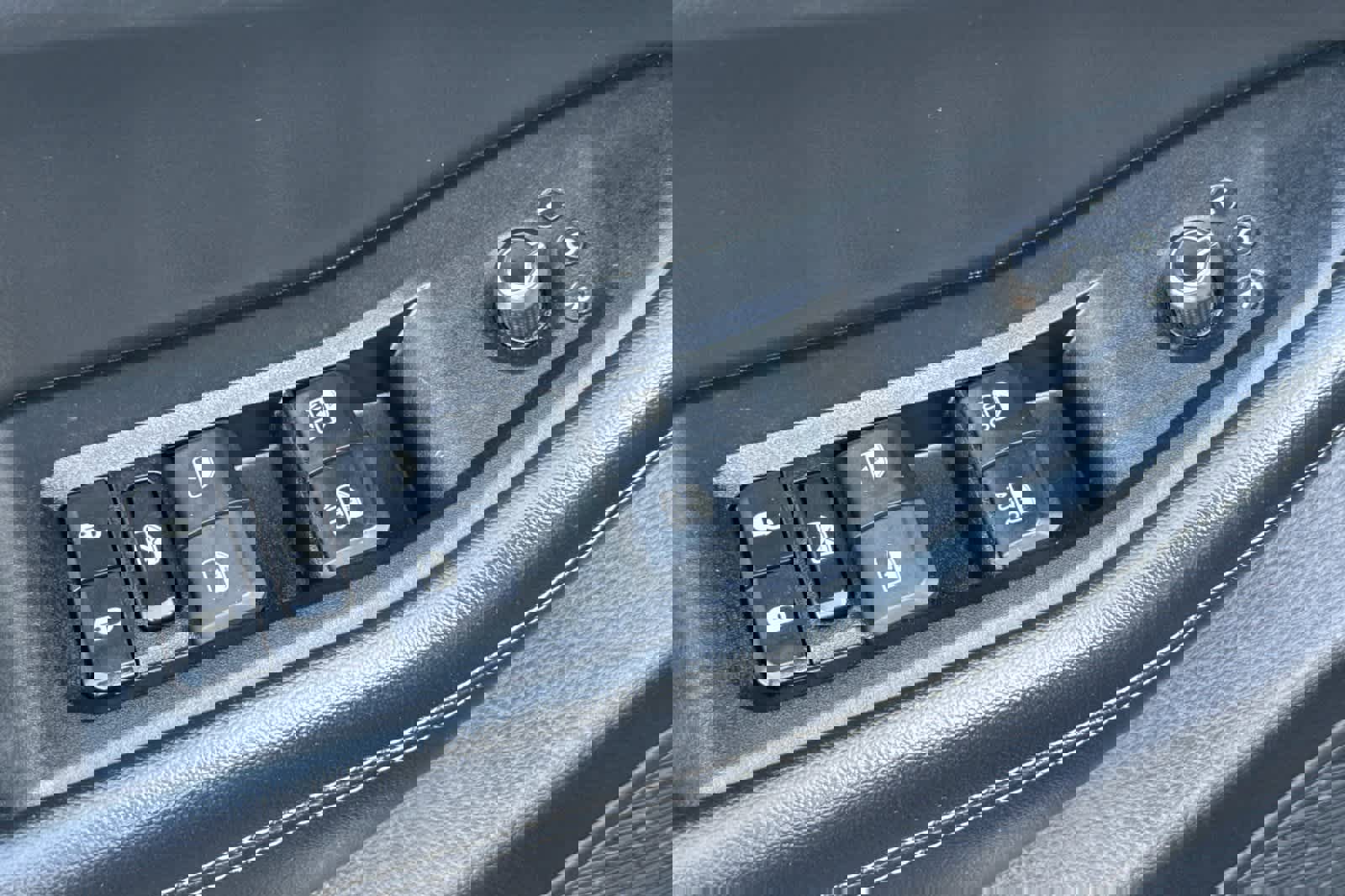 Used 2024 Jeep Grand Cherokee L Limited w/ Luxury Tech Group II image 13