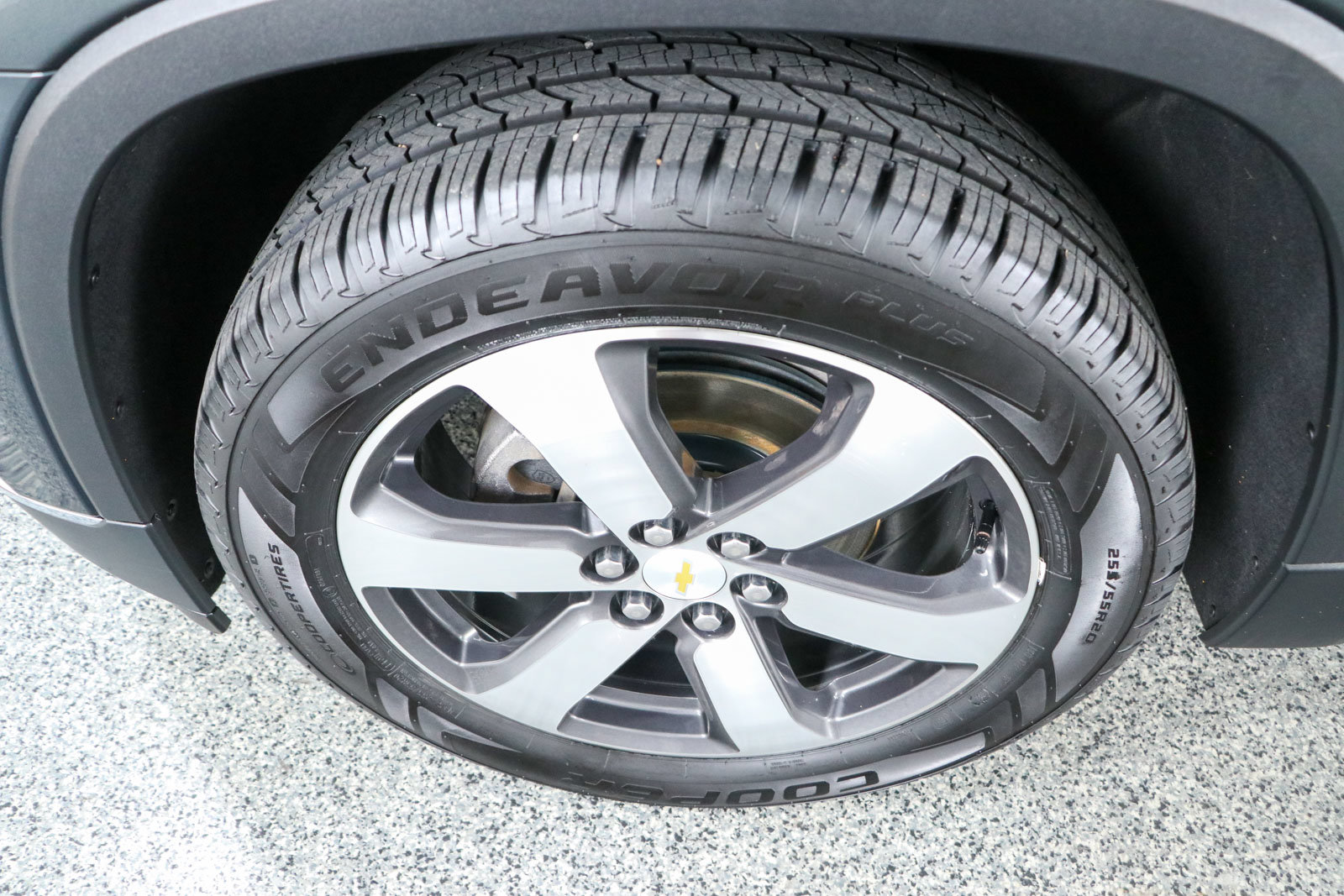 Used 2018 Chevrolet Traverse LT FWD image 11