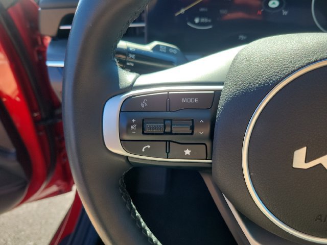 Certified 2025 Kia K5 EX FWD image 17