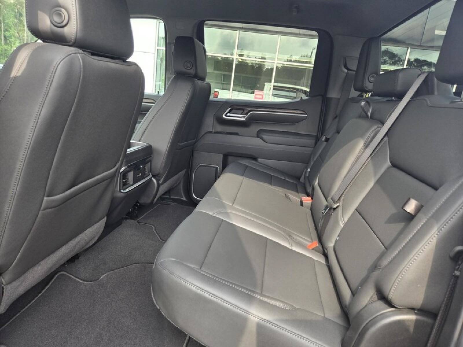 New 2026 GMC Sierra 1500 SLT w/ SLT Premium Package AWD/4WD image 24