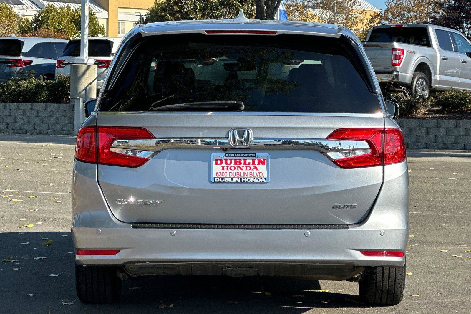 Used 2018 Honda Odyssey Elite image 5