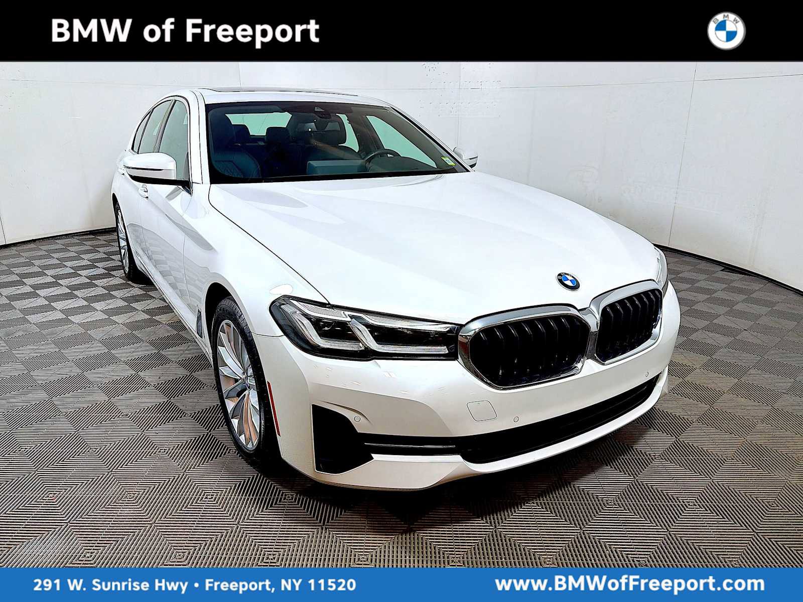 Certified 2023 BMW 530i xDrive w/ Premium Package video 1