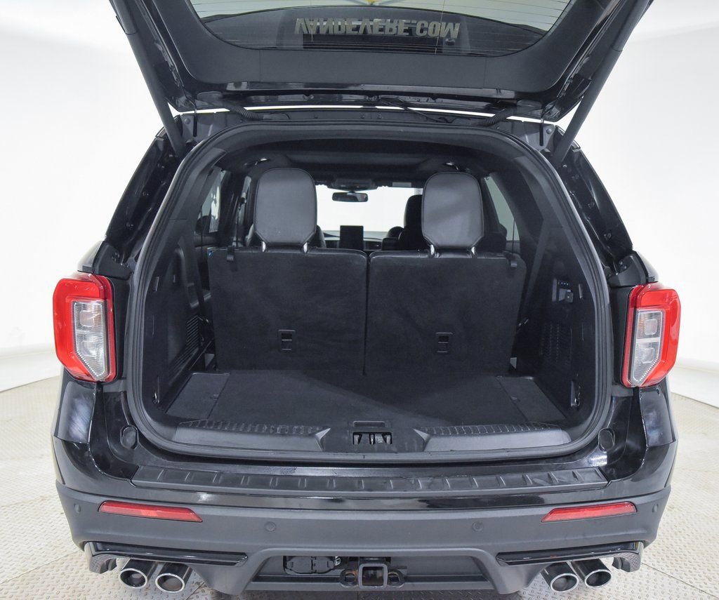 Used 2021 Ford Explorer ST w/ ST Street Pack AWD/4WD image 16