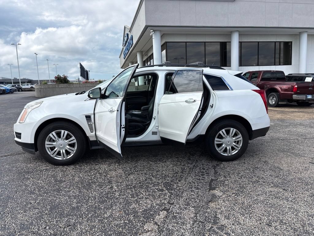 Used 2011 Cadillac SRX 2WD image 4