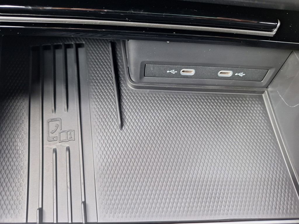 New 2026 Volkswagen Atlas SE FWD image 16