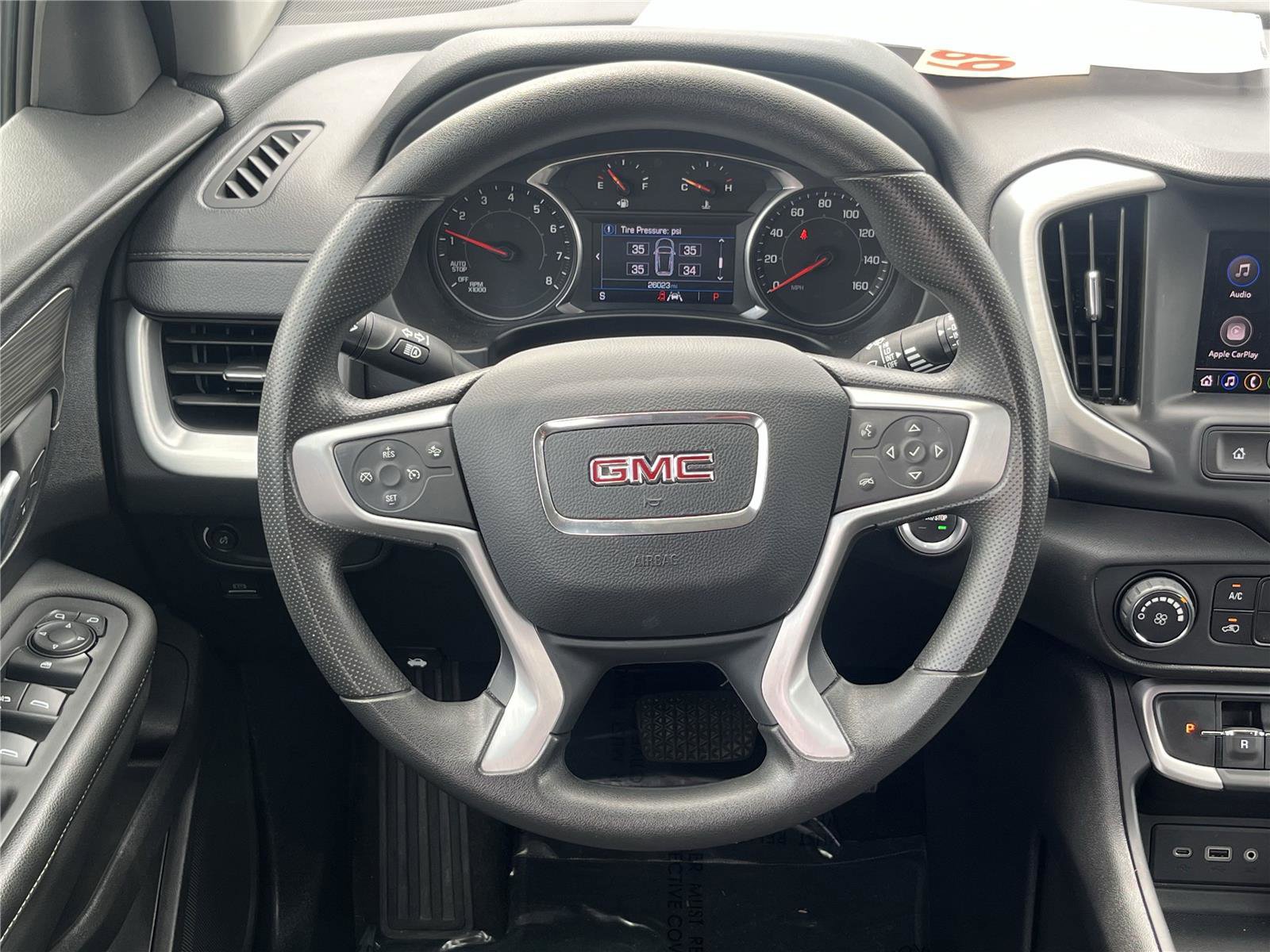Used 2024 GMC Terrain SLE image 18