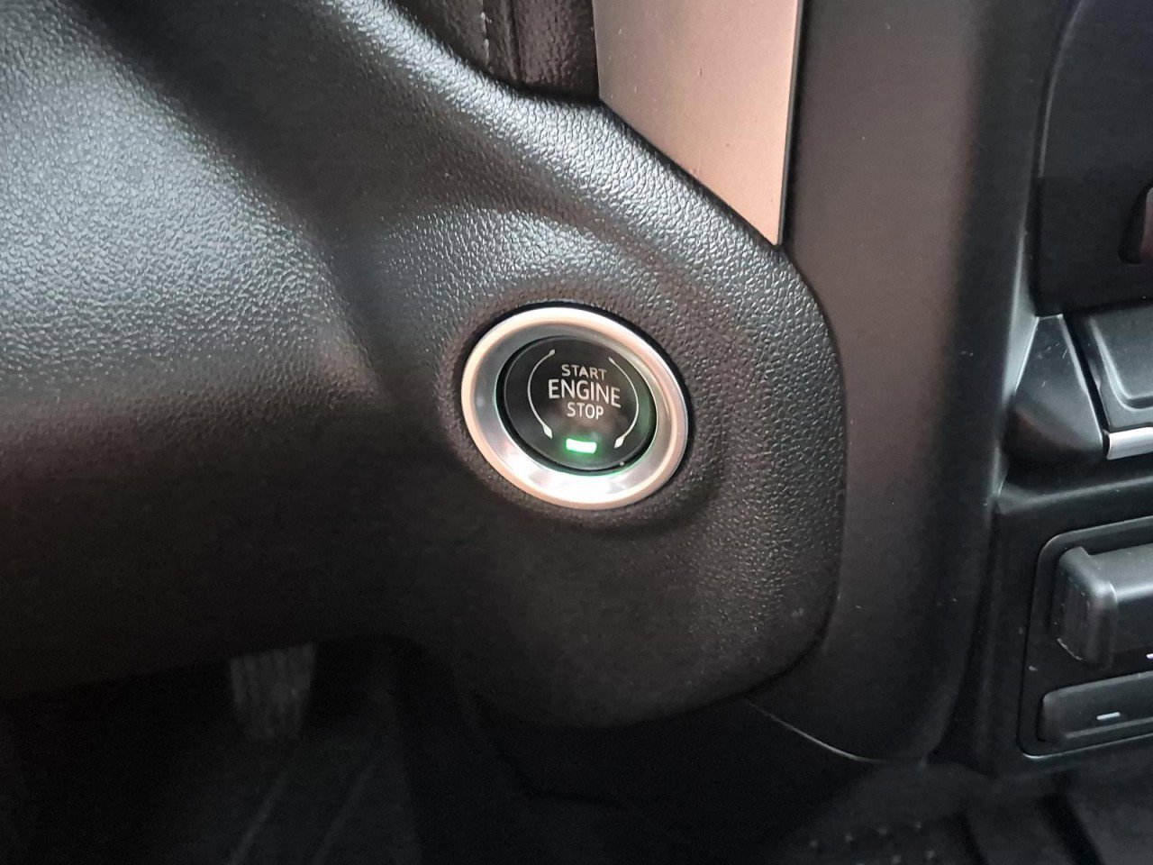 Certified 2019 Chevrolet Silverado 1500 RST AWD/4WD image 25