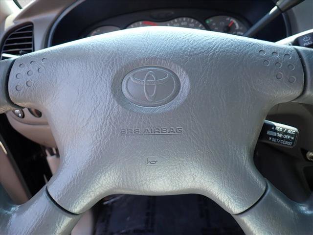 Used 2002 Toyota Sequoia SR5 w/ Convenience Pkg AWD/4WD image 15