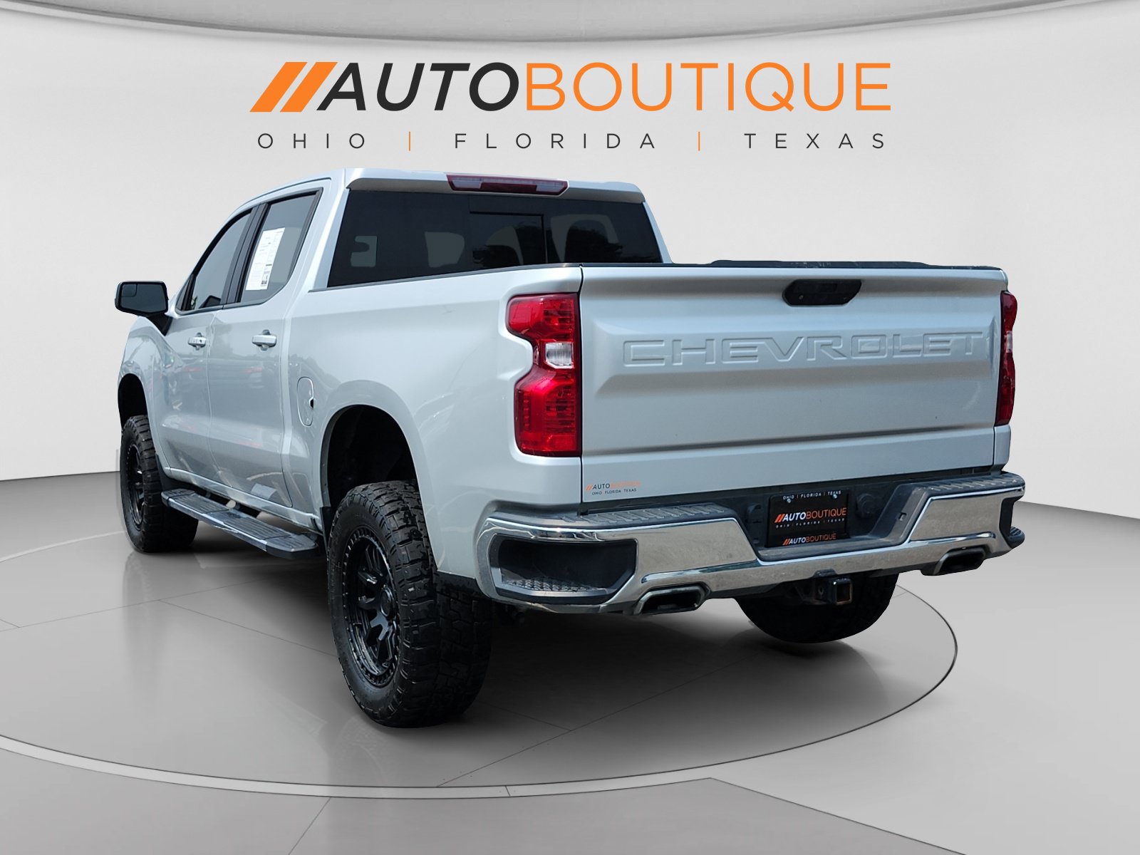 Used 2021 Chevrolet Silverado 1500 LT w/ Z71 Off-Road Package AWD/4WD image 5