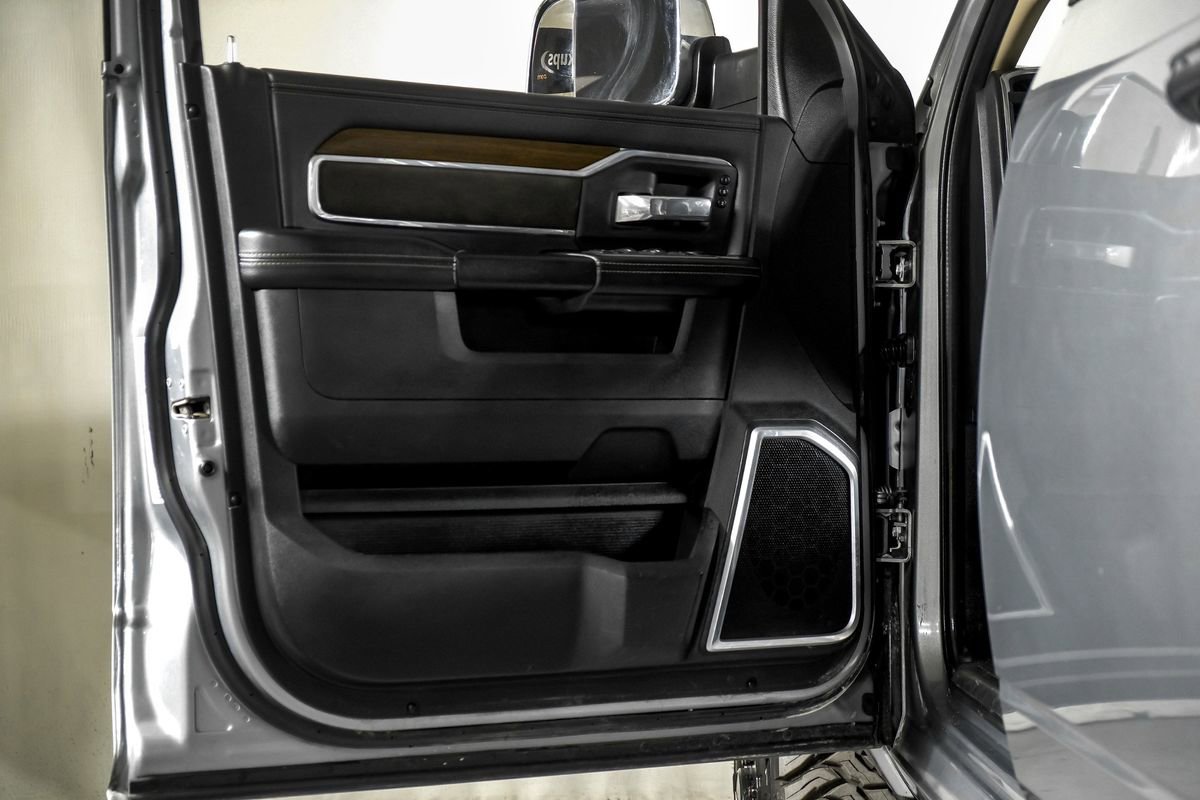 Used 2022 RAM 3500 Laramie image 35