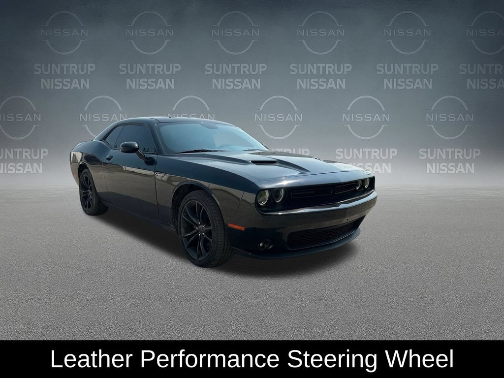 Used 2016 Dodge Challenger SXT w/ Blacktop Package RWD image 9