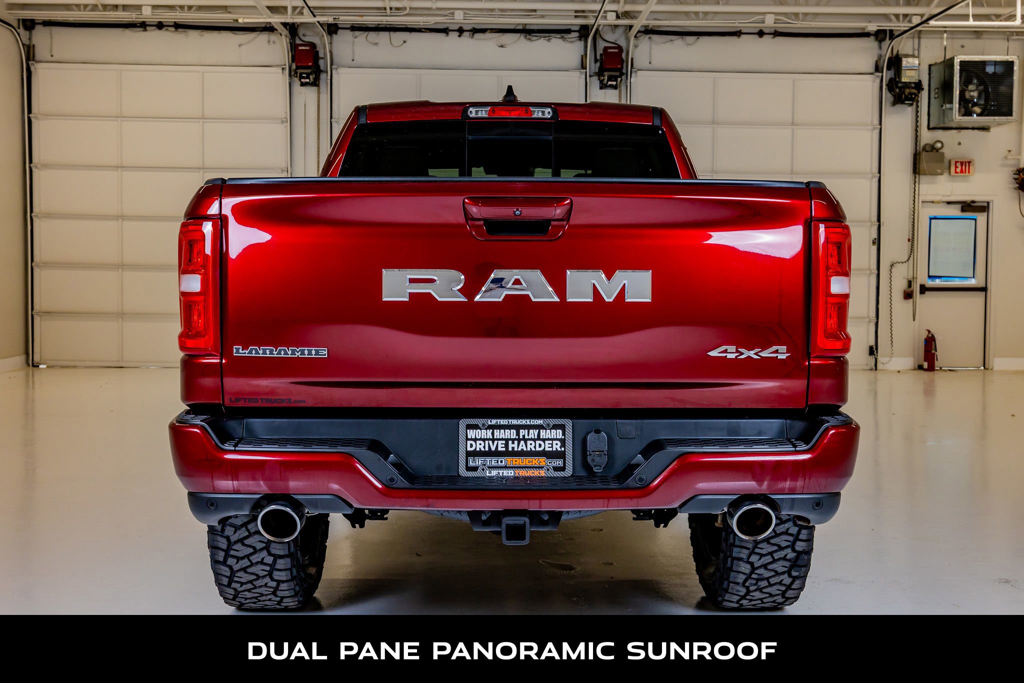 Used 2025 RAM 1500 Laramie w/ Laramie Southwest Edition AWD/4WD image 8