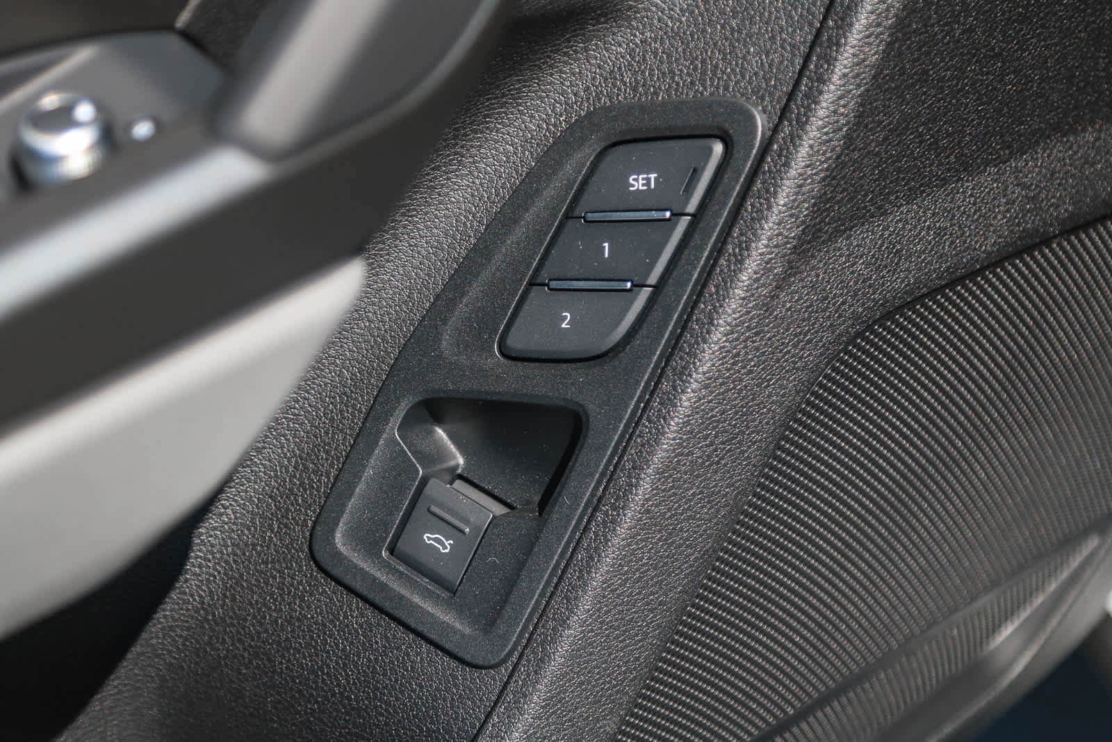 New 2025 Audi Q3 2.0T Premium image 33