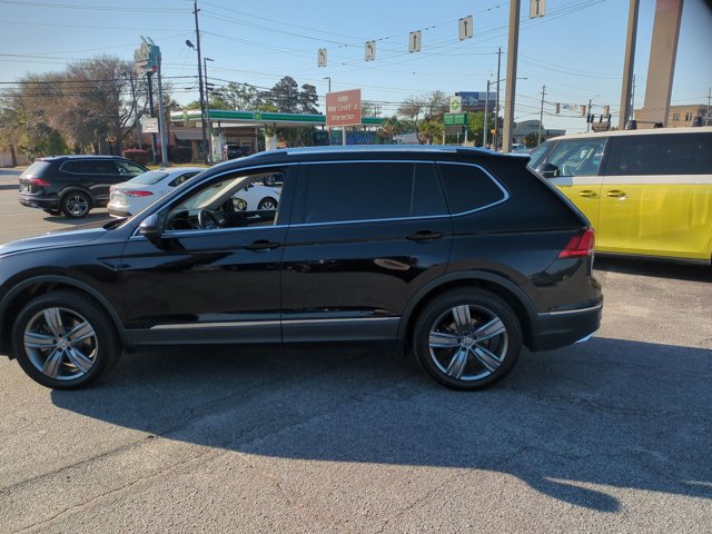 Used 2020 Volkswagen Tiguan SEL w/ Tiguan Three-Row MDO Package image 9