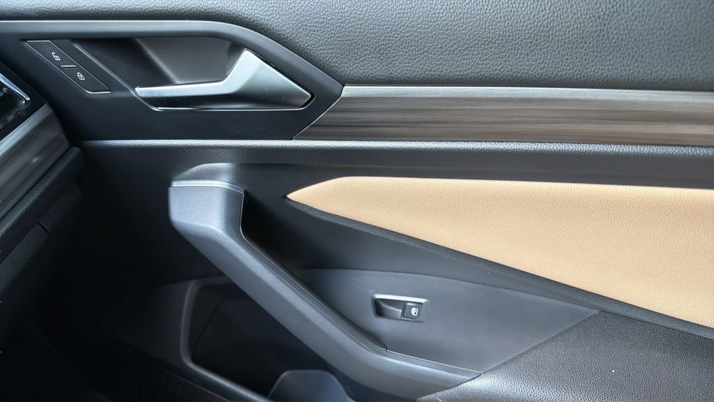 Used 2019 Volkswagen Jetta SEL FWD image 14