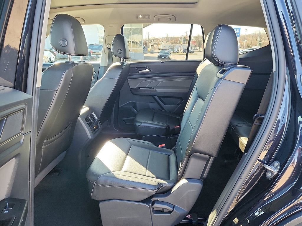 Used 2021 Volkswagen Atlas SE w/ Panoramic Sunroof Package image 6