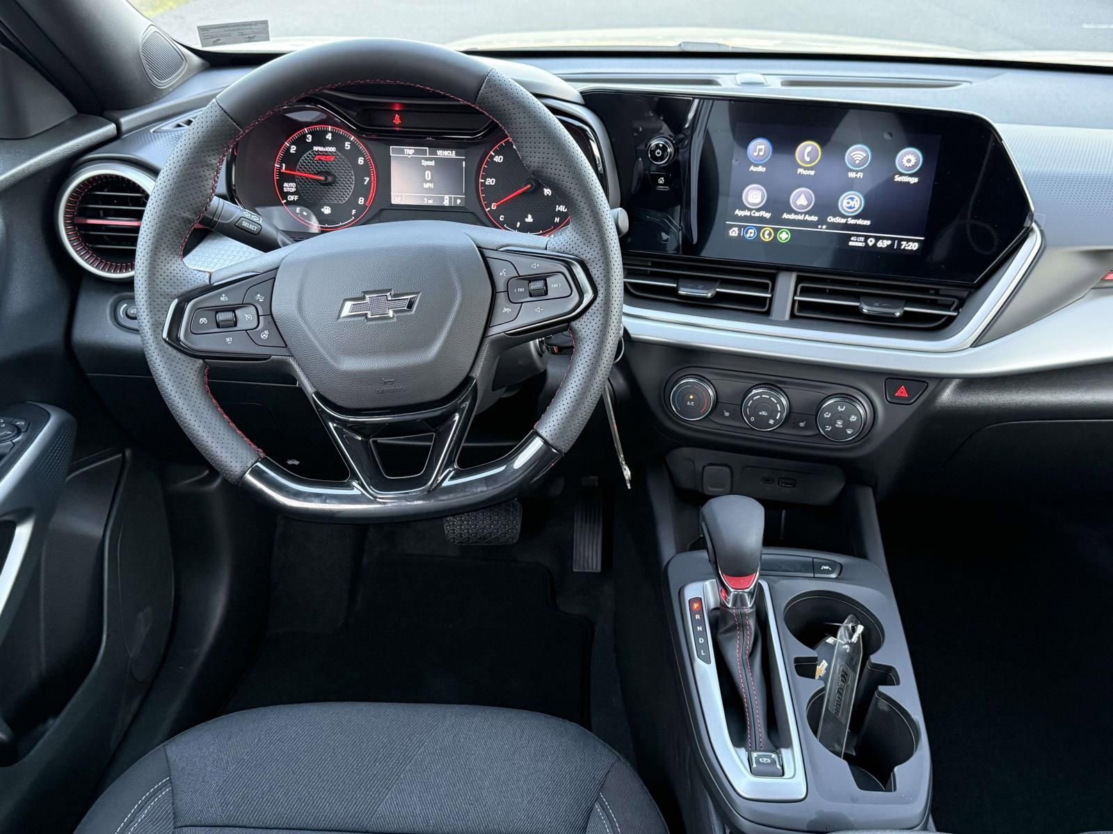 New 2026 Chevrolet Trax RS w/ Sunroof Package FWD image 8