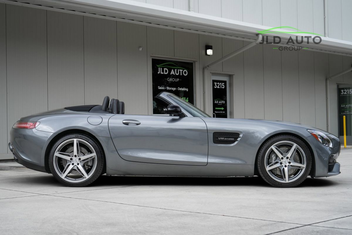 Used 2019 Mercedes-Benz AMG GT Roadster image 11