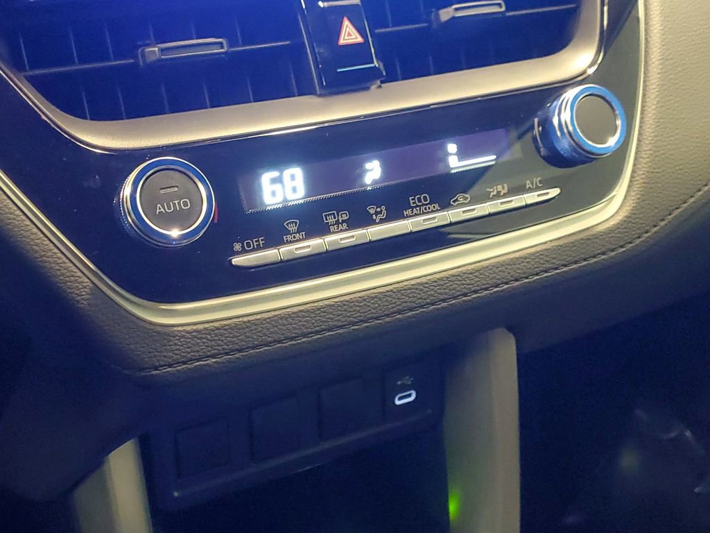 Used 2024 Toyota Corolla Cross LE image 27