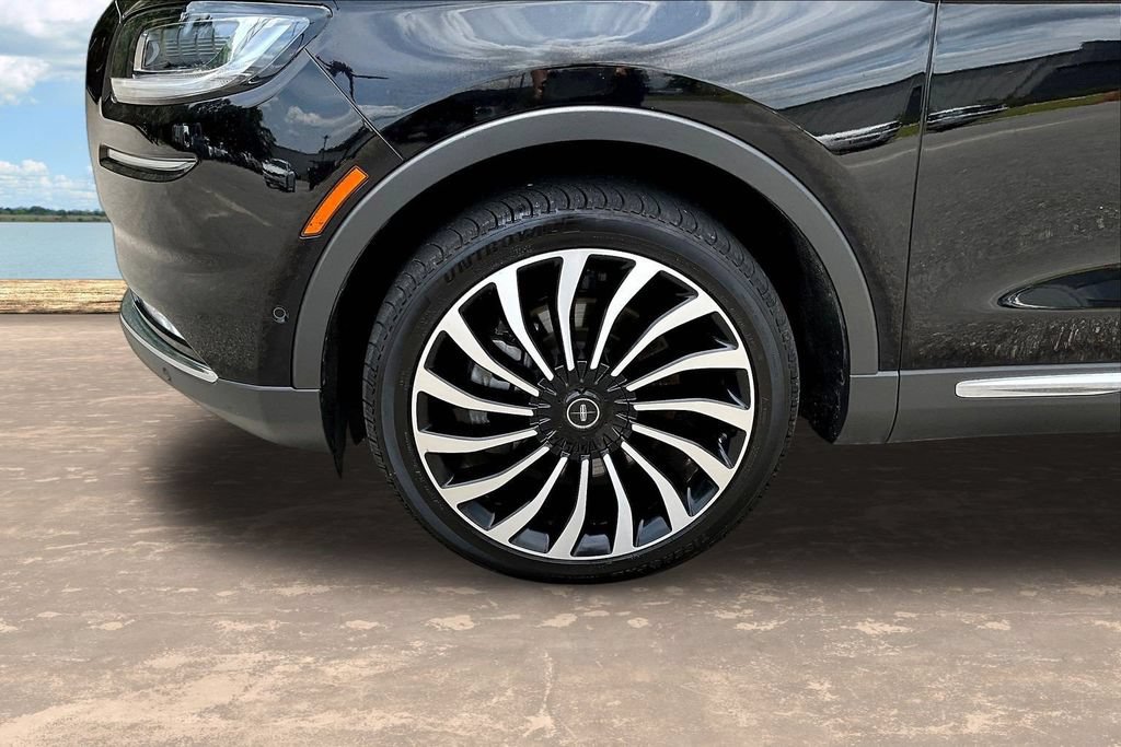 Used 2022 Lincoln Nautilus Black Label w/ Cargo Utility Package AWD/4WD image 34