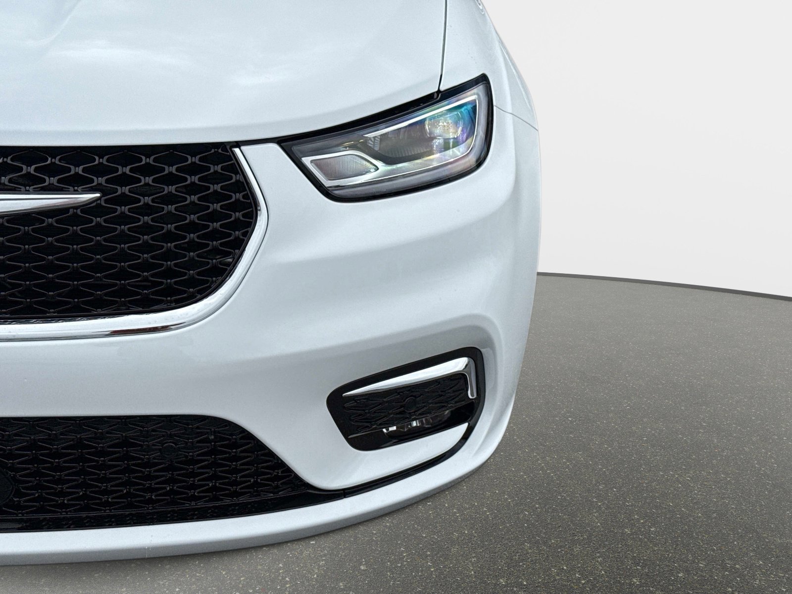 New 2026 Chrysler Pacifica Select image 10