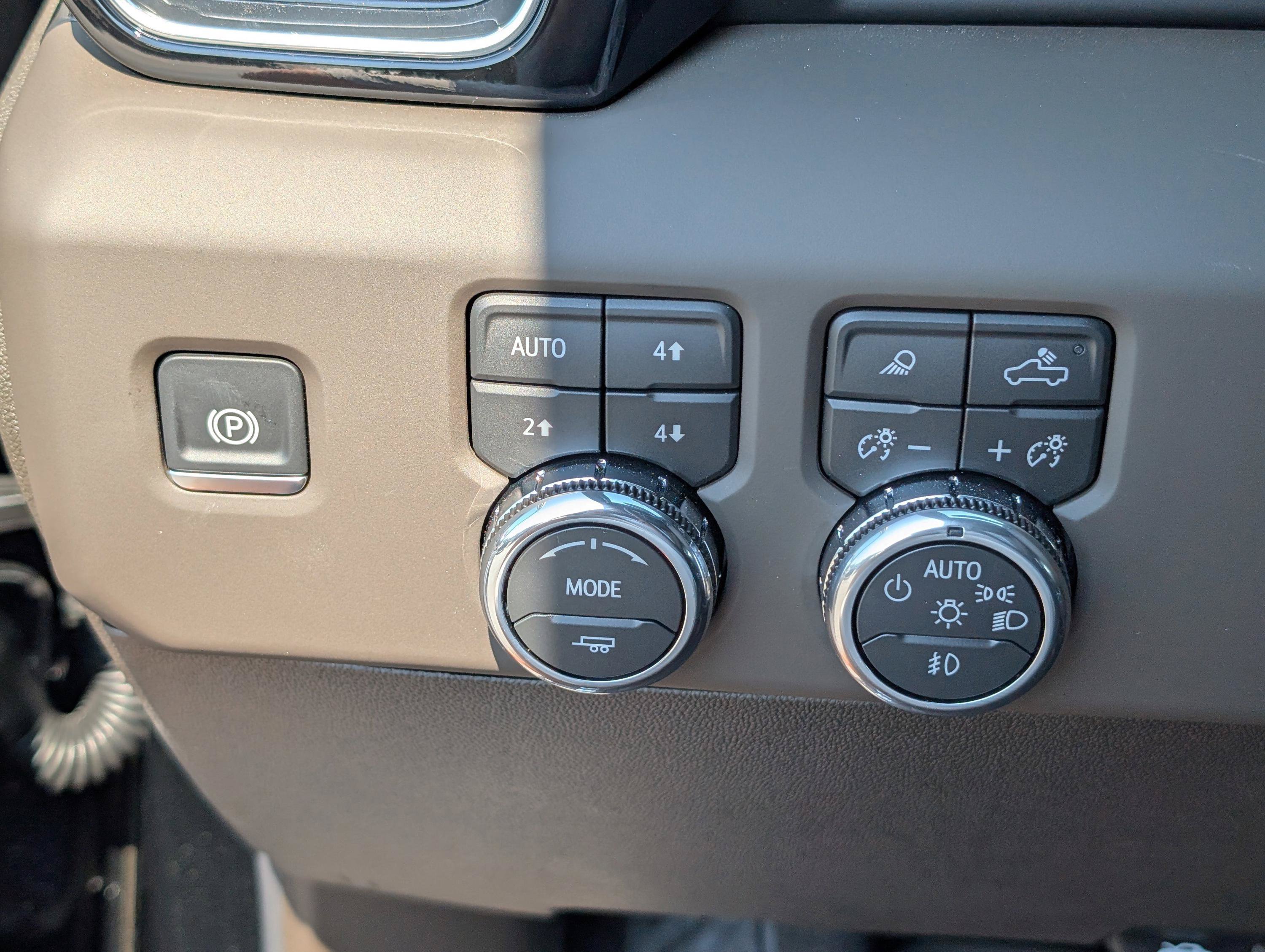 New 2026 GMC Sierra 2500 Denali w/ Technology Package AWD/4WD image 19