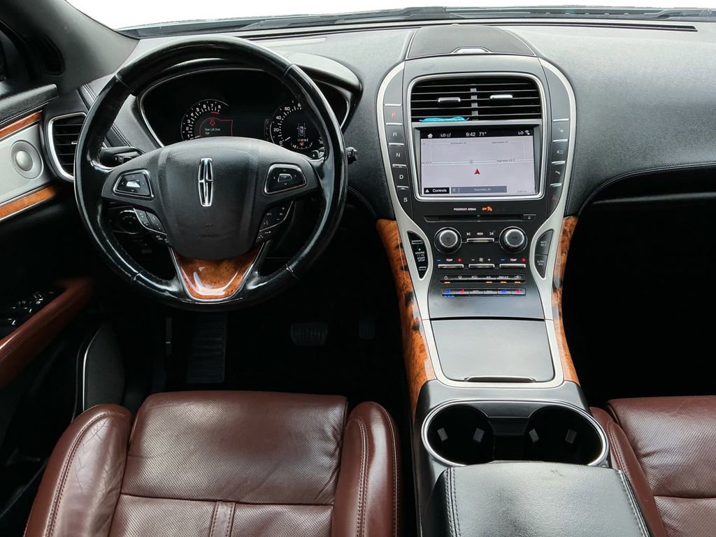 Used 2018 Lincoln MKX Reserve w/ Luxury Package image 17