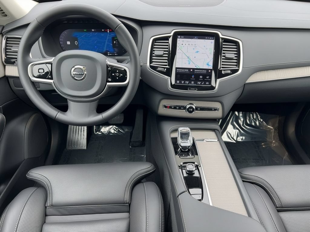 Used 2025 Volvo XC90 T8 Ultra w/ Protection Package Premier AWD/4WD image 5