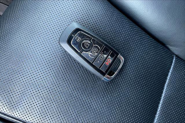 Used 2024 Lincoln Navigator Reserve w/ Monochromatic Package image 32