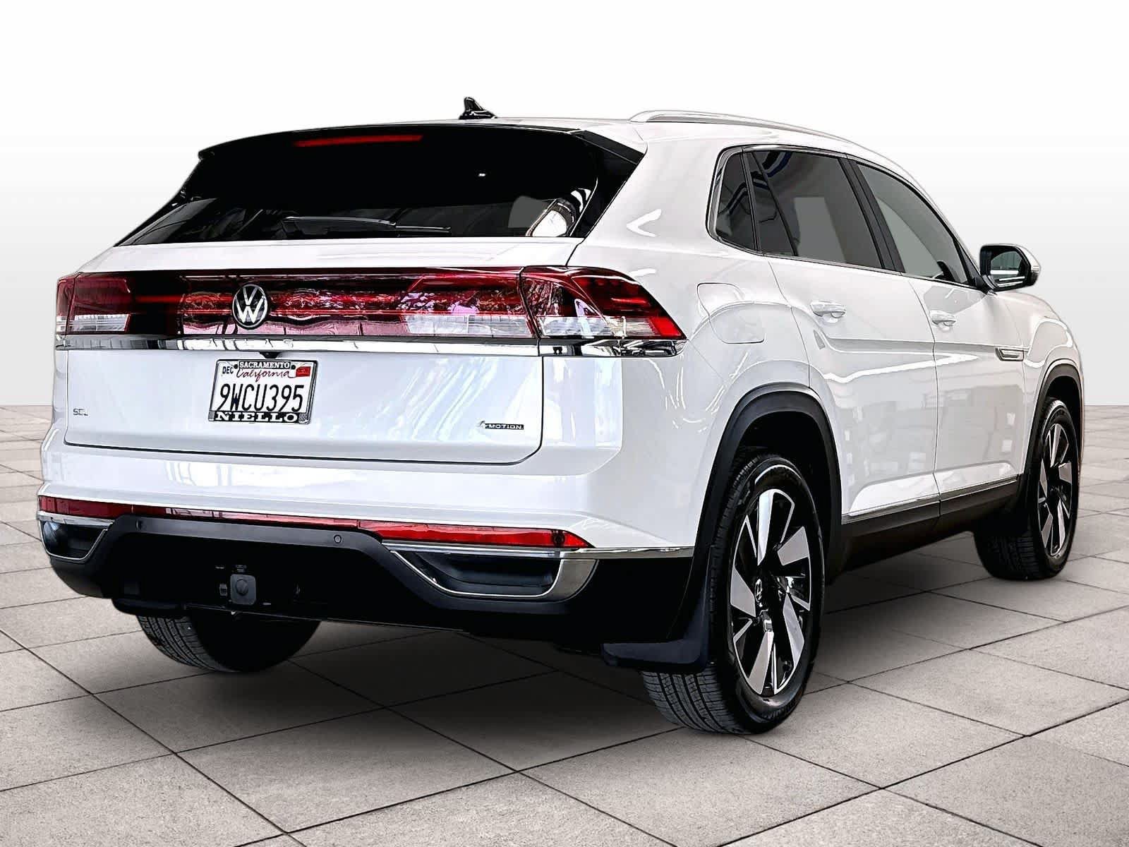 Certified 2026 Volkswagen Atlas Cross Sport SEL w/ Adventure Package AWD/4WD image 9