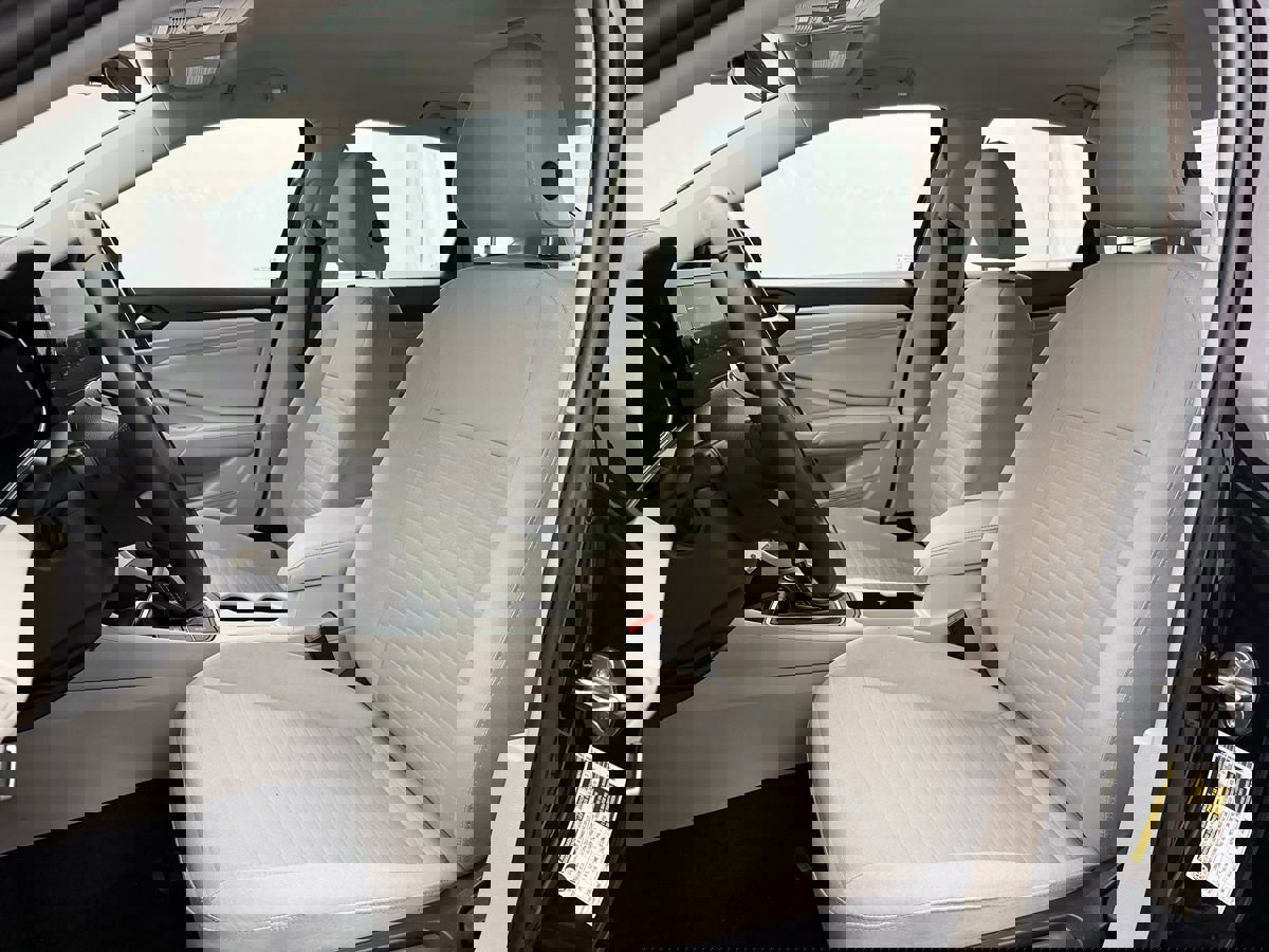 Used 2025 Volkswagen Jetta S image 6