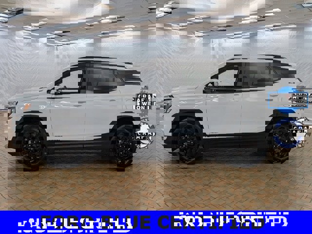 Used 2022 GMC Terrain SLE w/ Driver Convenience Package image 4