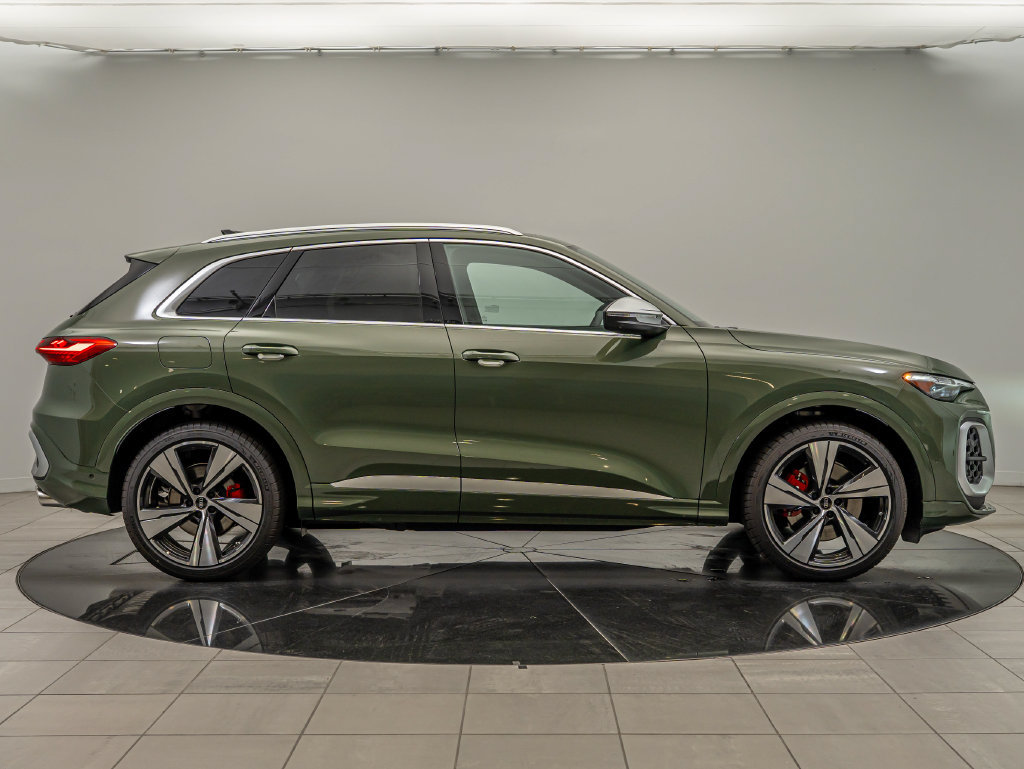 New 2026 Audi SQ5 Prestige AWD/4WD image 4