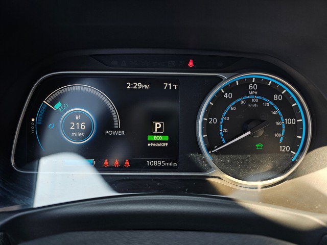 Certified 2024 Nissan Leaf SV Plus FWD image 30