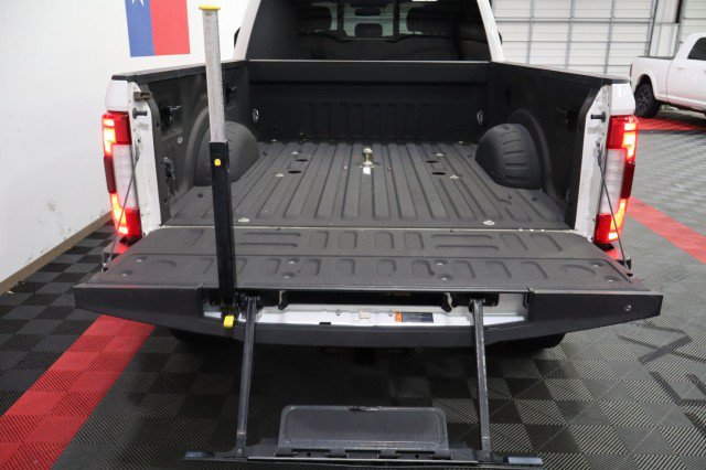 Used 2017 Ford F350 Lariat w/ Lariat Ultimate Package AWD/4WD image 29