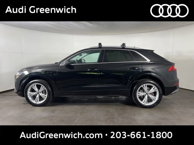 Used 2023 Audi Q8 Premium w/ Convenience Package AWD/4WD image 4