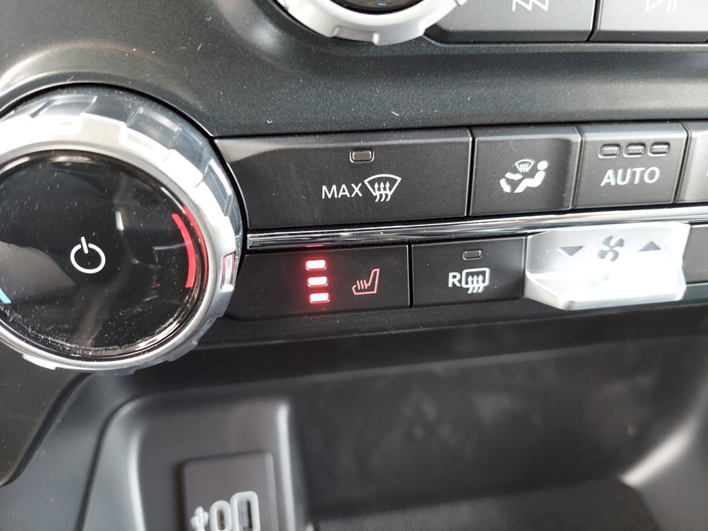 Used 2025 Ford F150 Lightning XLT w/ Max Trailer Tow Package image 4