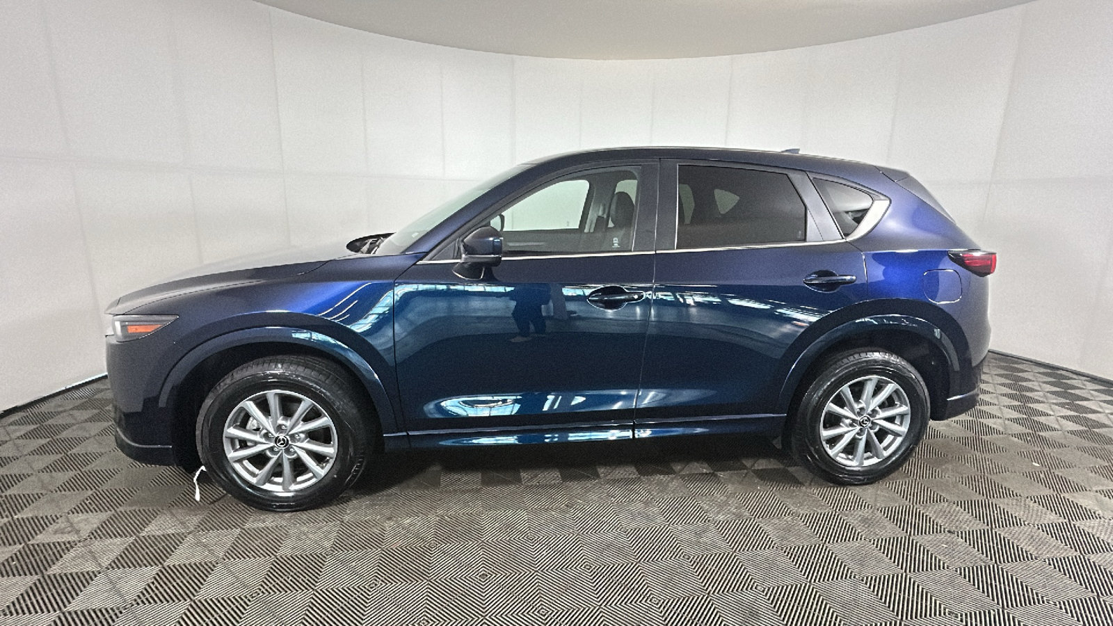 Used 2025 MAZDA CX-5 AWD 2.5 S w/ Select Package image 6